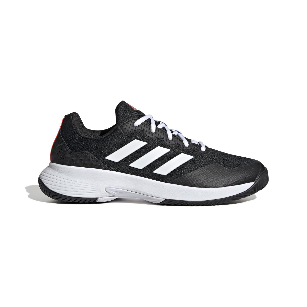 product/a/d/adidas_hq8478_1_footwear_photography_side_lateral_center_view_white_xo.jpg