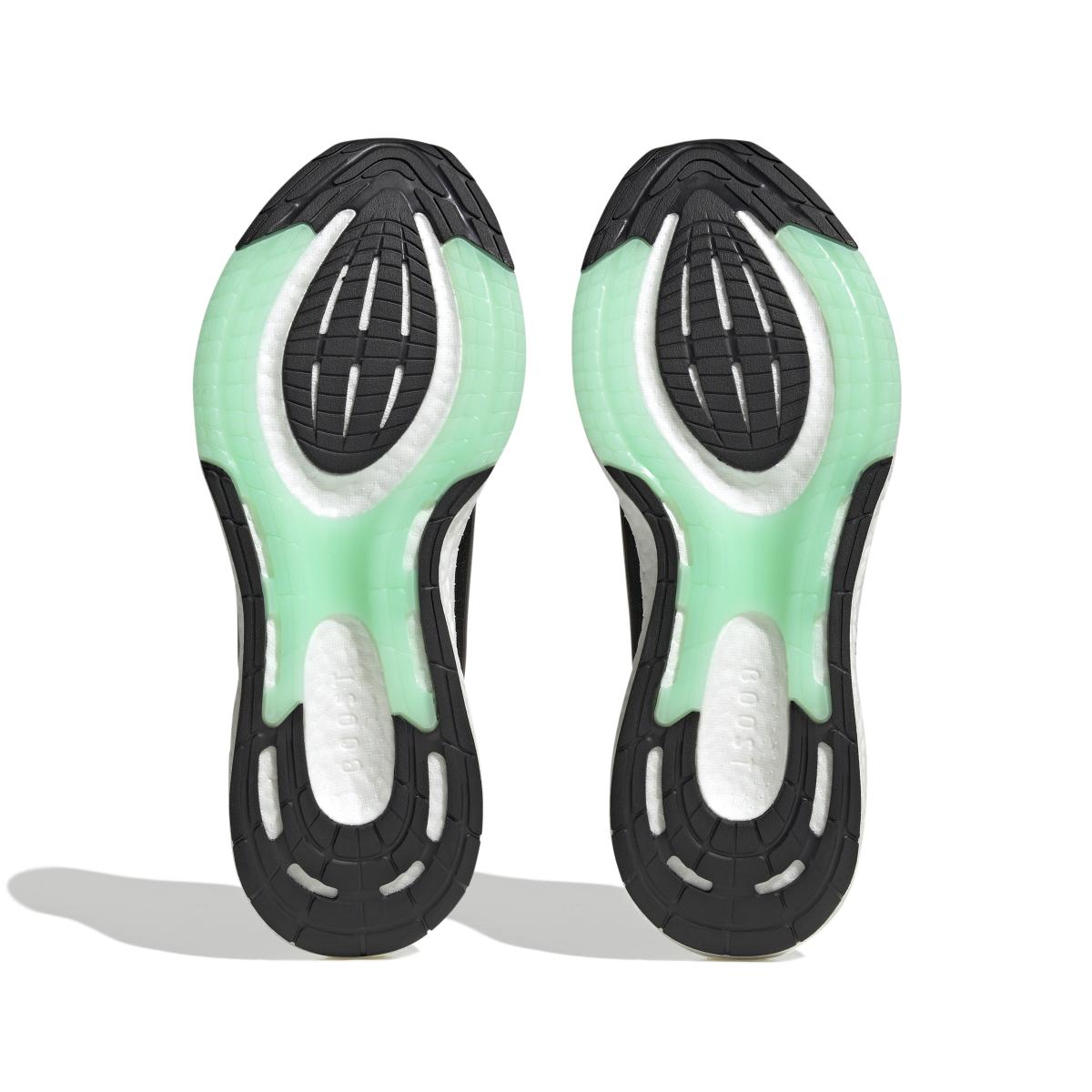 product/a/d/adidas_hq8584_4_footwear_photography_bottom_view_white_000.jpg