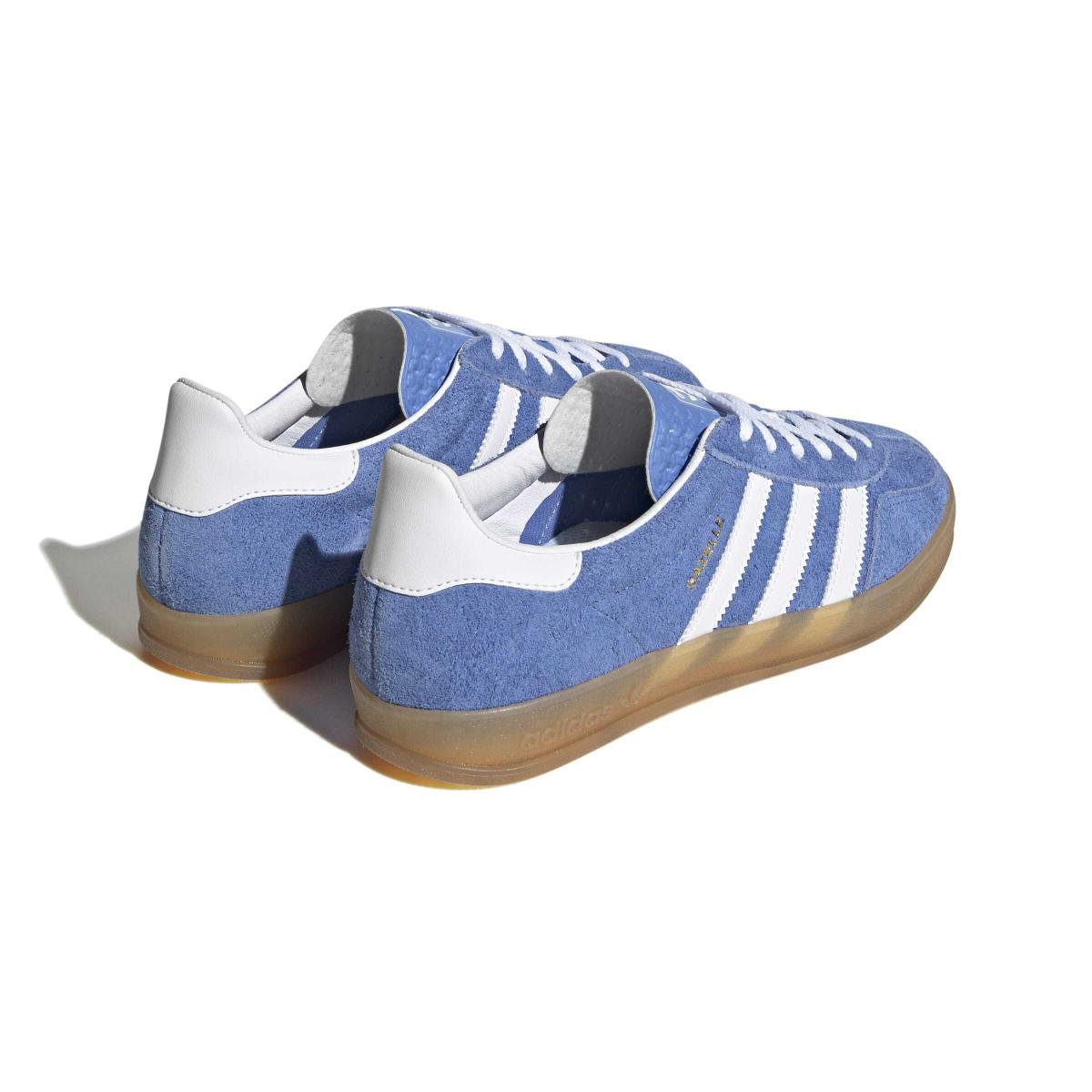 product/a/d/adidas_hq8717_7_footwear_photography_back_lateral_top_view_white.jpg