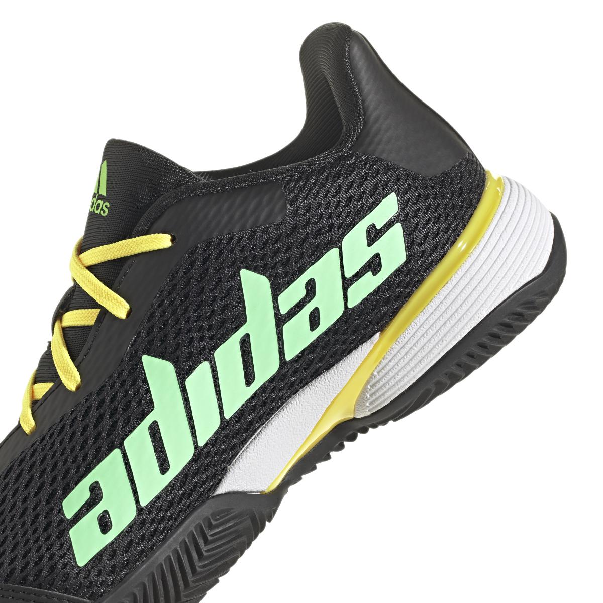 product/a/d/adidas_hr1028_9_footwear_photography_detail_view_2_white_000.jpg