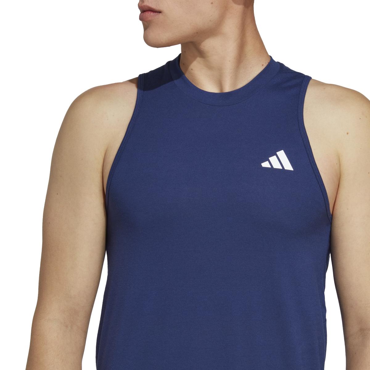 product/a/d/adidas_ic6948_8_apparel_on_model_detail_view_2_white.jpg