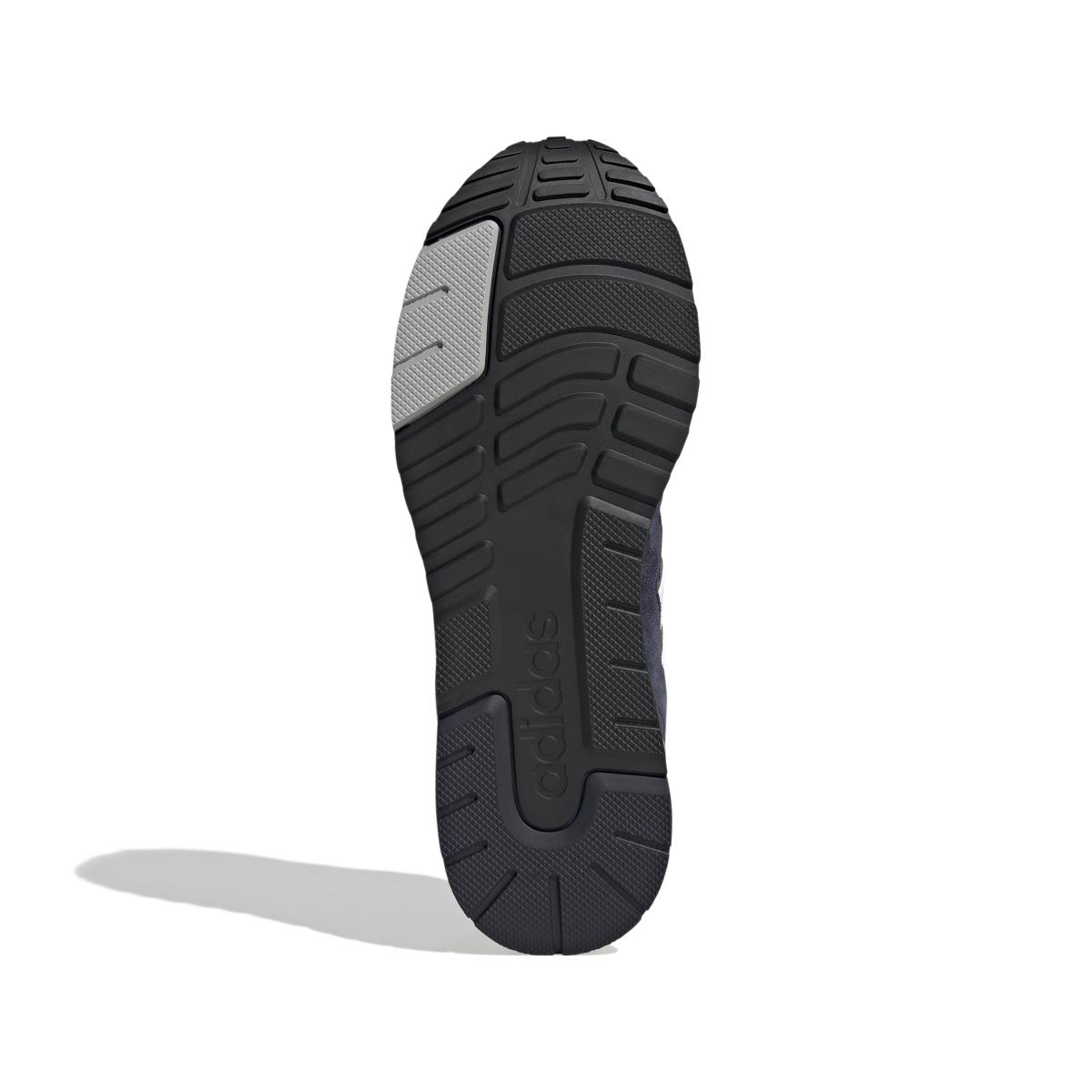 product/a/d/adidas_id1261_4_footwear_photography_bottom_view_white.jpg