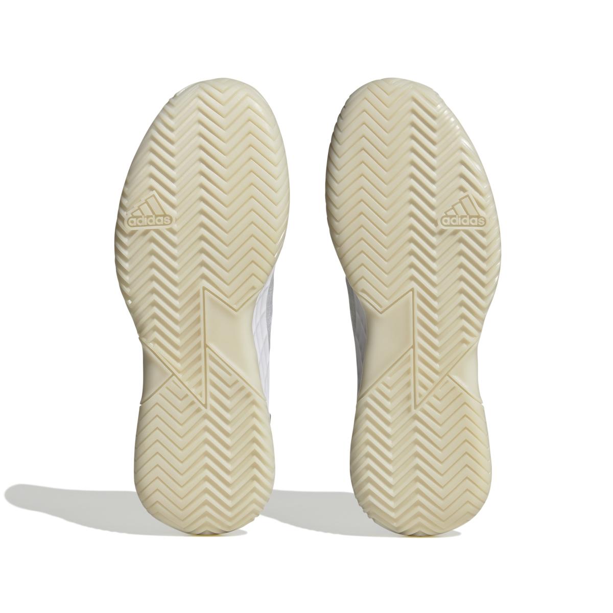 product/a/d/adidas_id1566_4_footwear_photography_bottom_view_white-nw040824x.jpg