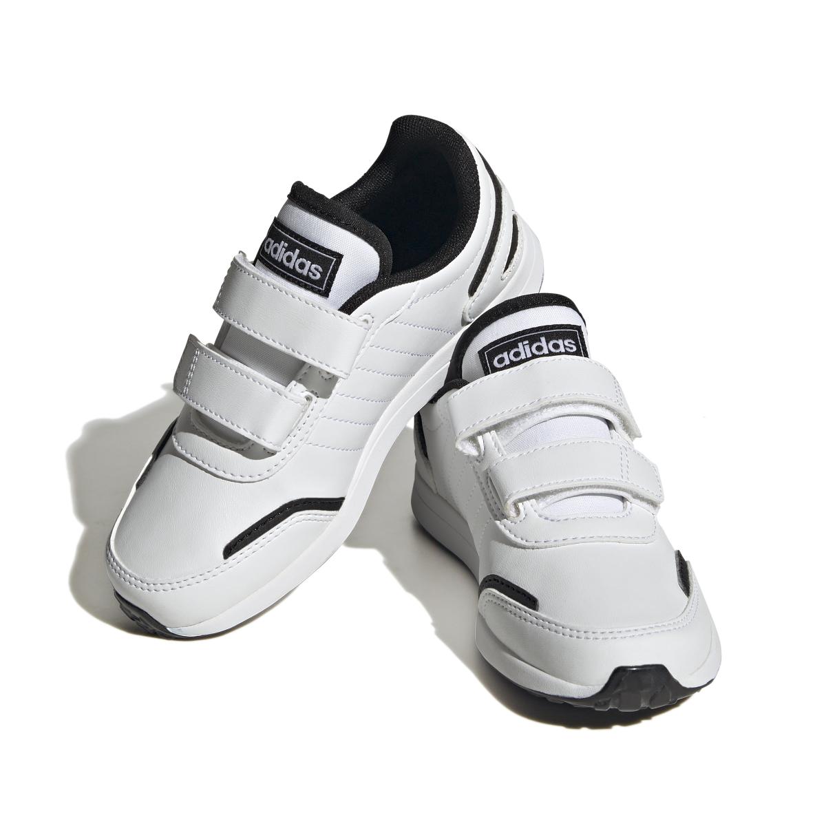 product/a/d/adidas_id4856_6_footwear_photography_front_lateral_top_view_white-nw052424.jpg