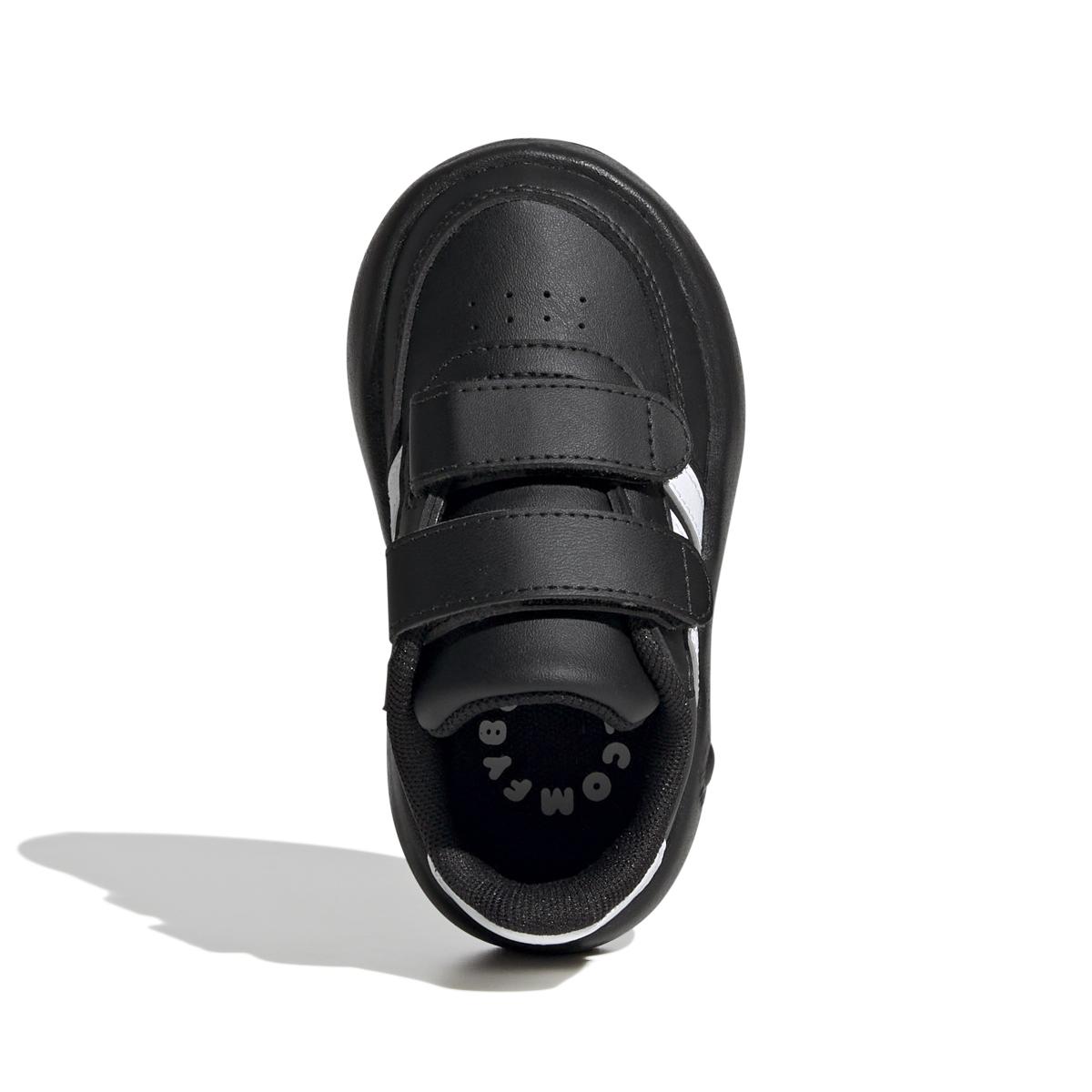 product/a/d/adidas_id5277_3_footwear_photography_top_portrait_view_white-nw052424.jpg
