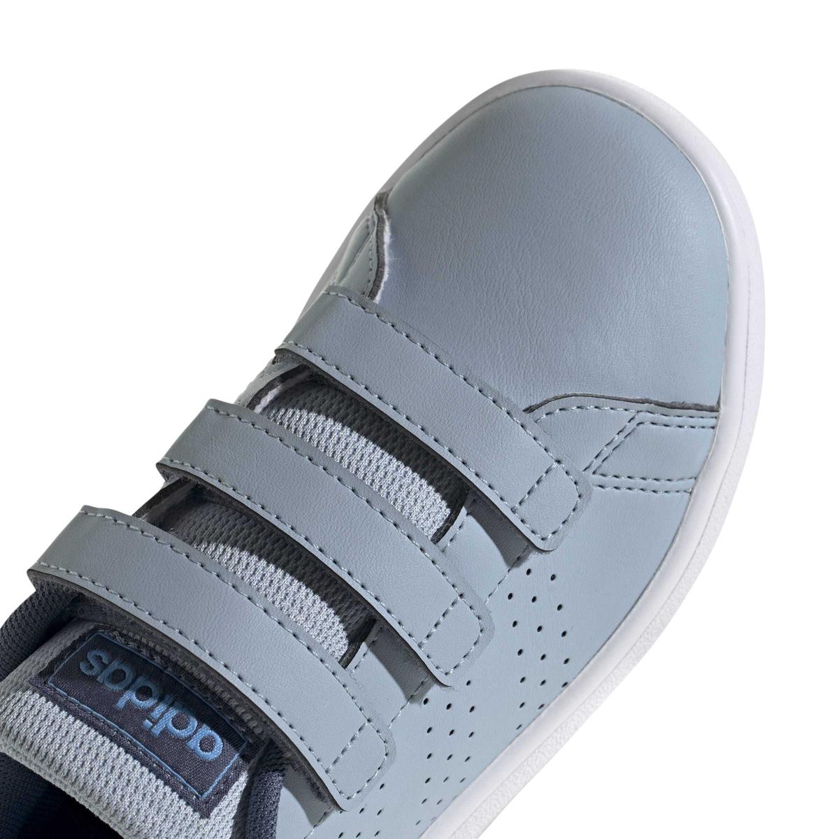 product/a/d/adidas_id5292_8_footwear_photography_detail_view_1_white-nw091625.jpg