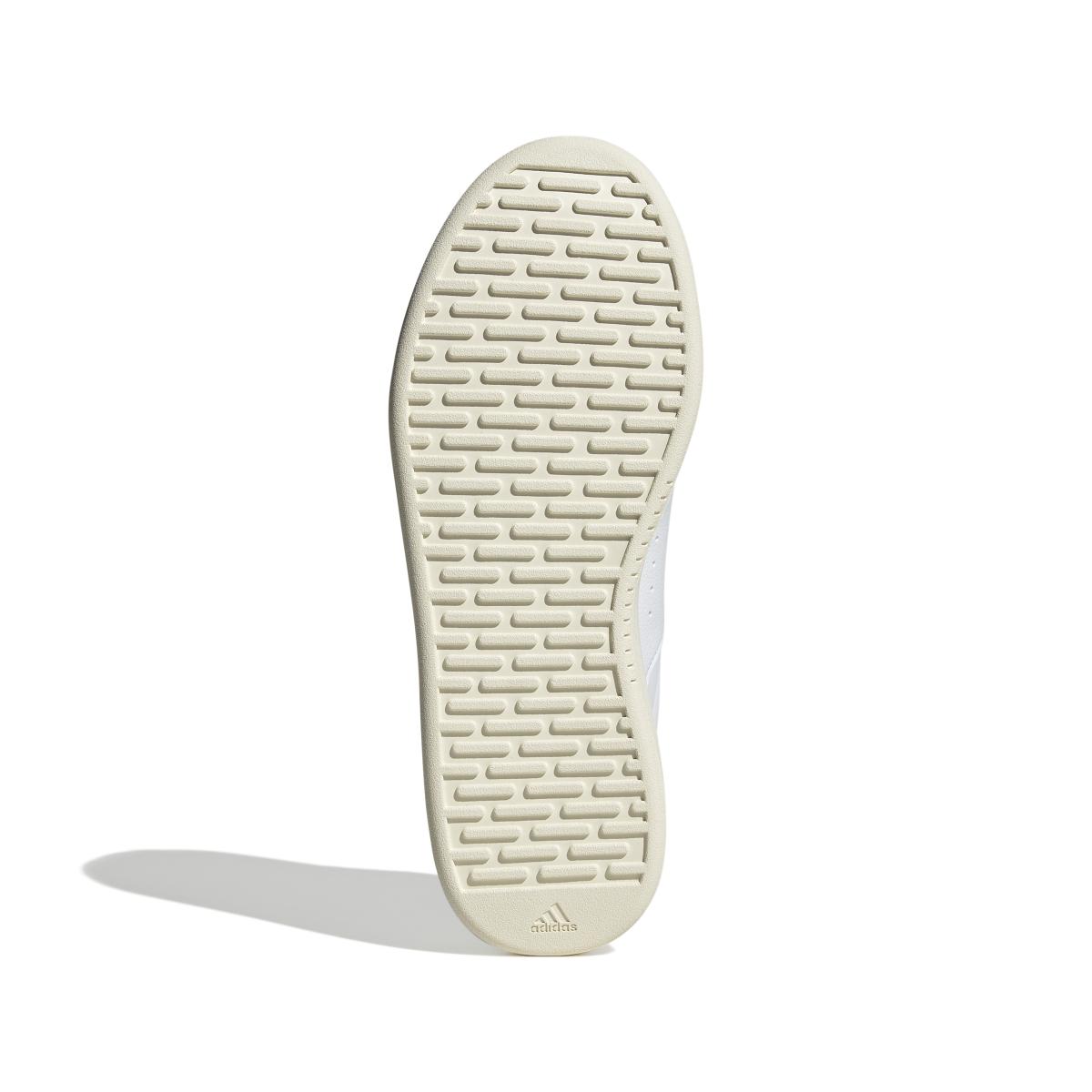 product/a/d/adidas_id5585_3_footwear_photography_bottom_view_white.jpg