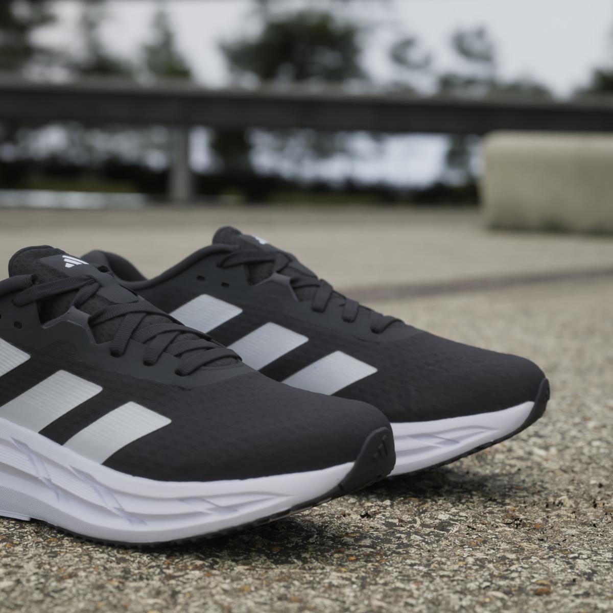 product/a/d/adidas_id6161_24_footwear_photography_heromrktng_view_9.jpg