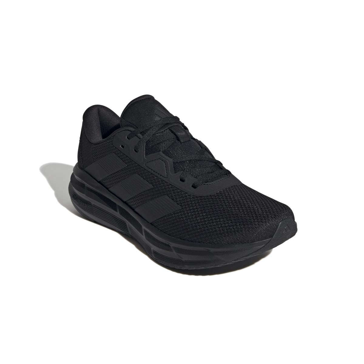 product/a/d/adidas_id8757_6_footwear_photography_front_lateral_top_view_white.jpg