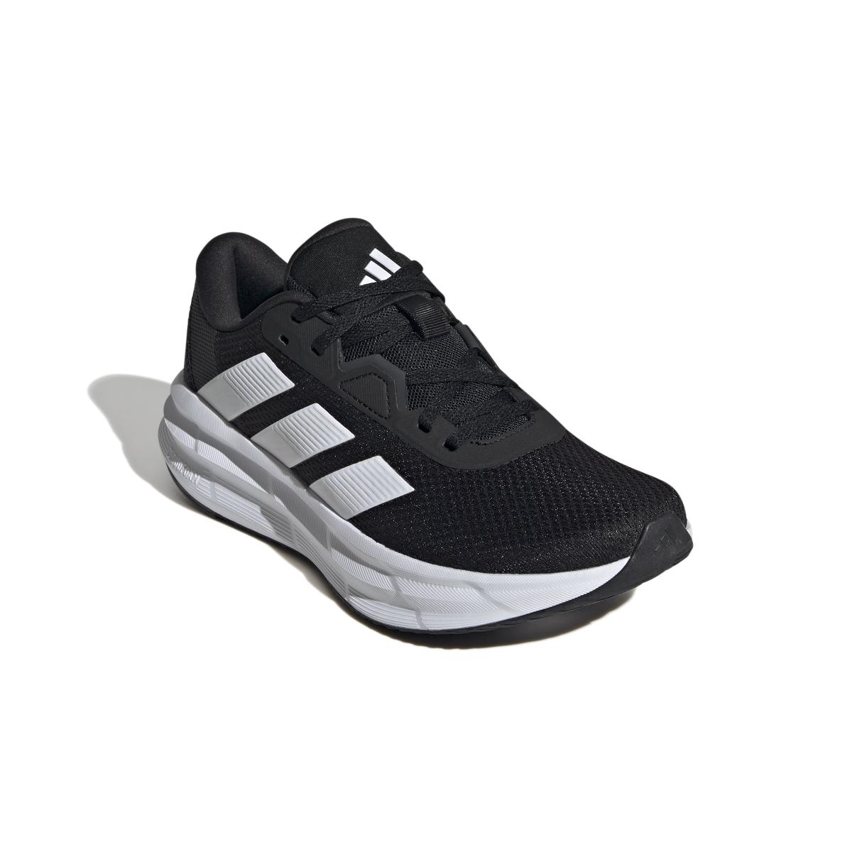 product/a/d/adidas_id8765_6_footwear_photography_front_lateral_top_view_white.jpg
