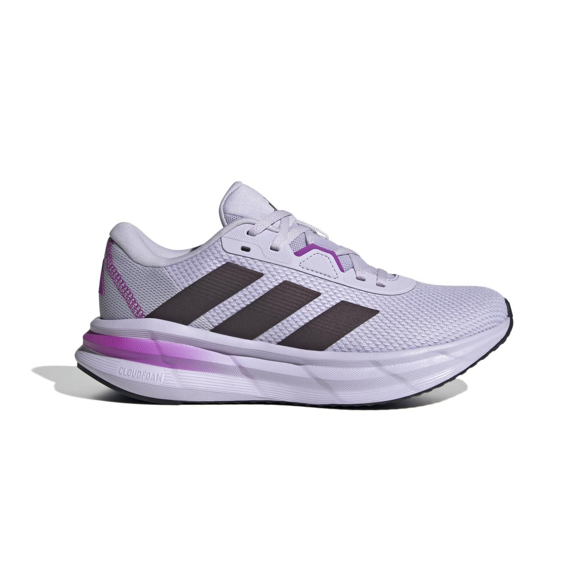 product/a/d/adidas_id8772_1_footwear_photography_side_lateral_center_view_white.jpg