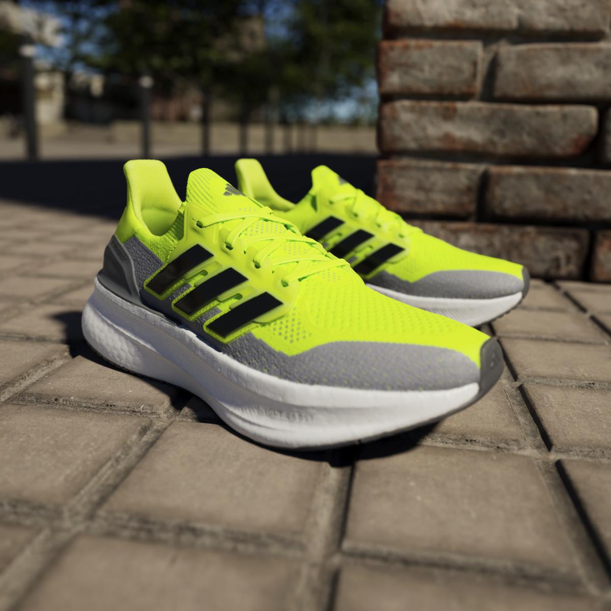product/a/d/adidas_id8819_19_footwear_photography_heromrktng_view_8.jpg