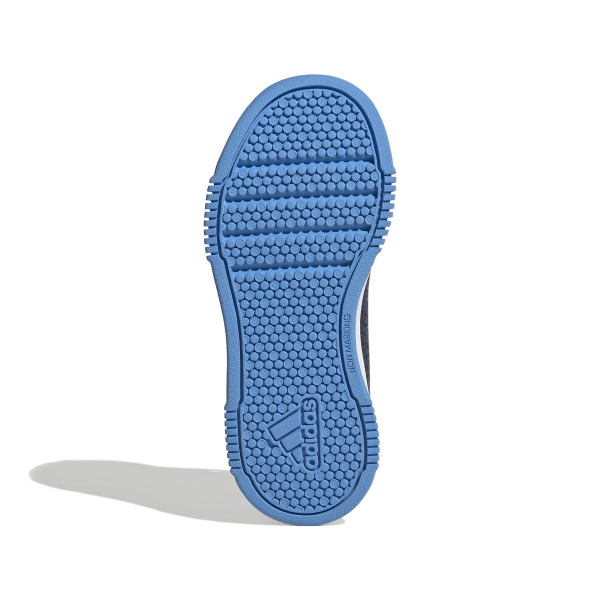 product/a/d/adidas_ie0922_4_footwear_photography_bottom_view_white.jpg