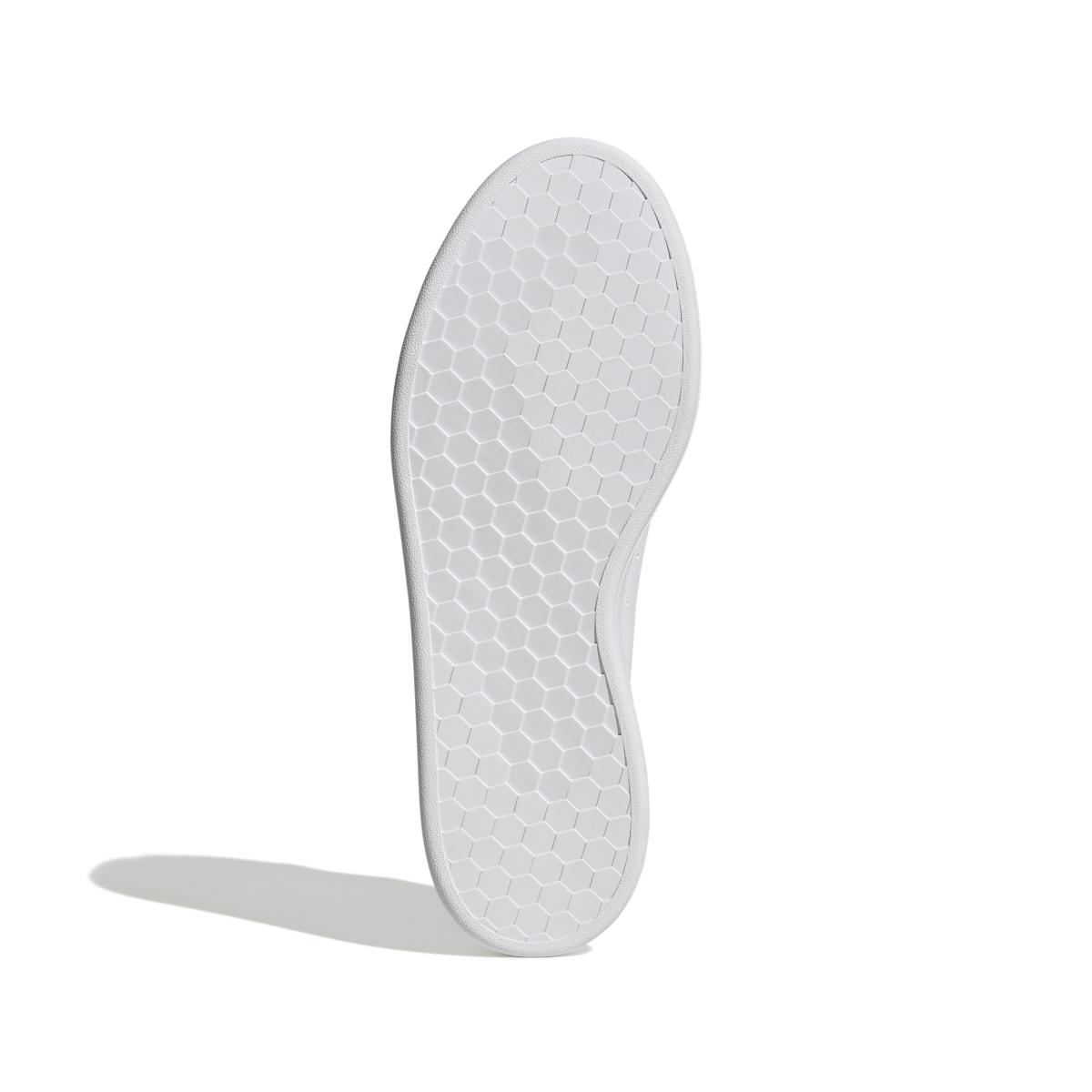 product/a/d/adidas_ie0927_4_footwear_photography_bottom_view_white-nw052424.jpg