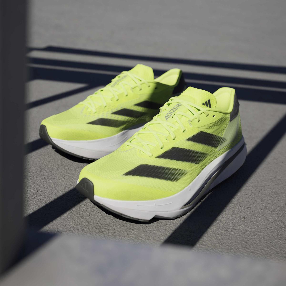 product/a/d/adidas_ie1054_20_footwear_photography_heromrktng_view_8-nw091625.jpg
