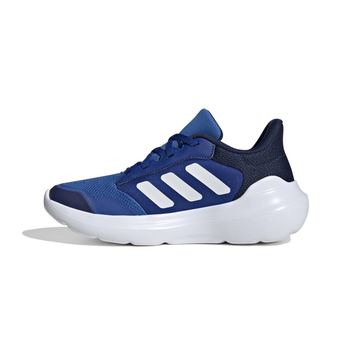 product/a/d/adidas_ie3549_5_footwear_photography_side_medial_center_view_white.jpg