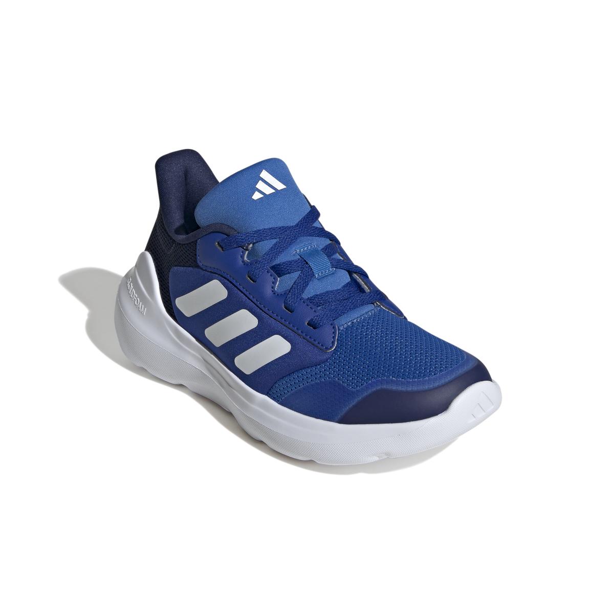 product/a/d/adidas_ie3549_6_footwear_photography_front_lateral_top_view_white.jpg
