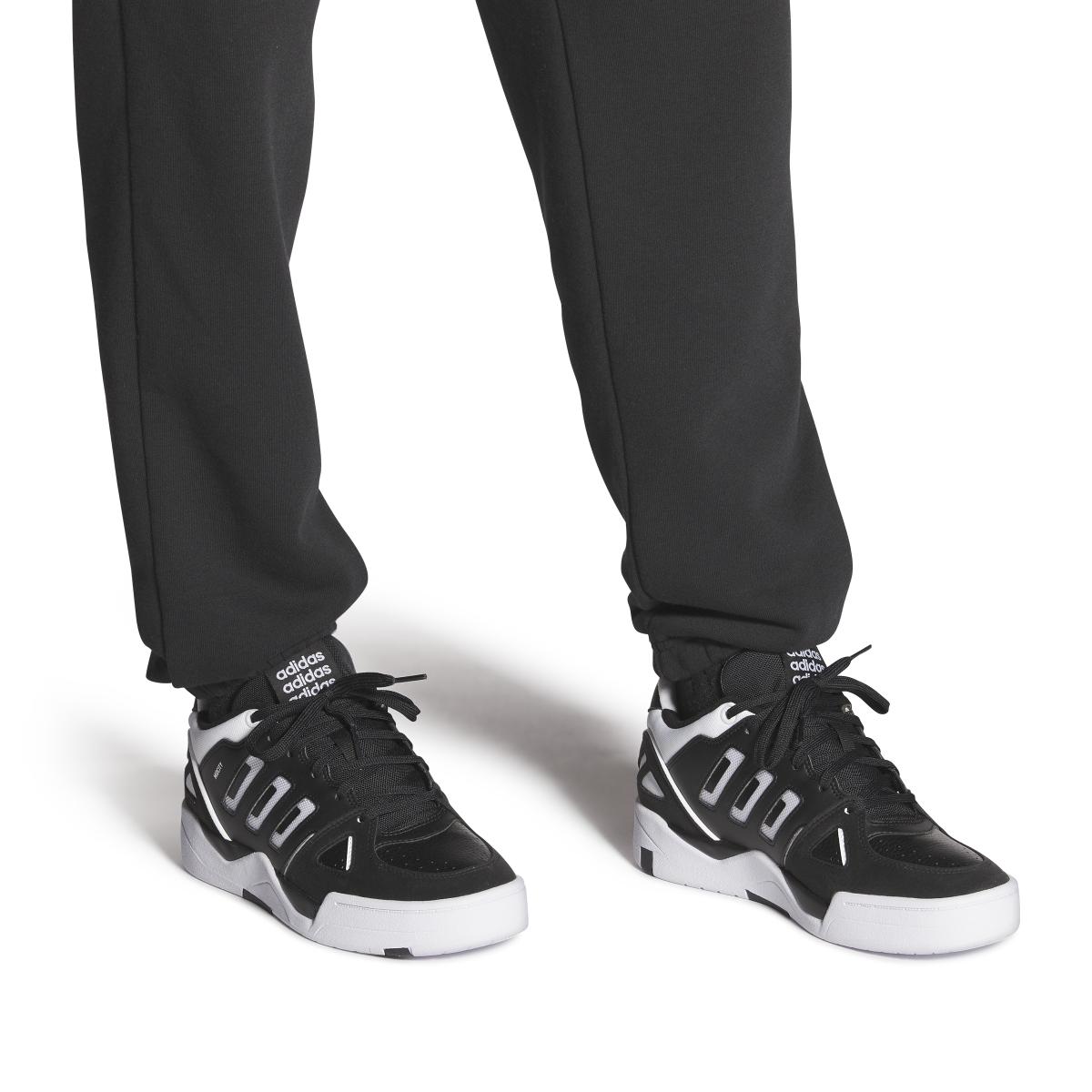 product/a/d/adidas_ie4518_10_footwear_on_model_front_view_white.jpg
