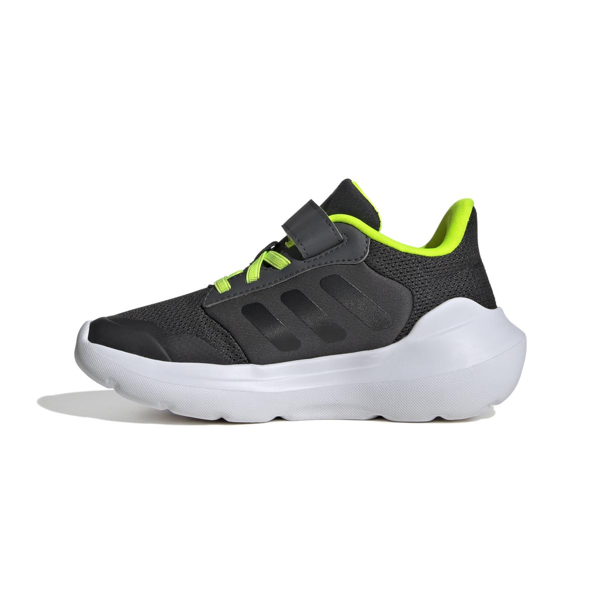 product/a/d/adidas_ie5987_5_footwear_photography_side_medial_center_view_white.jpg