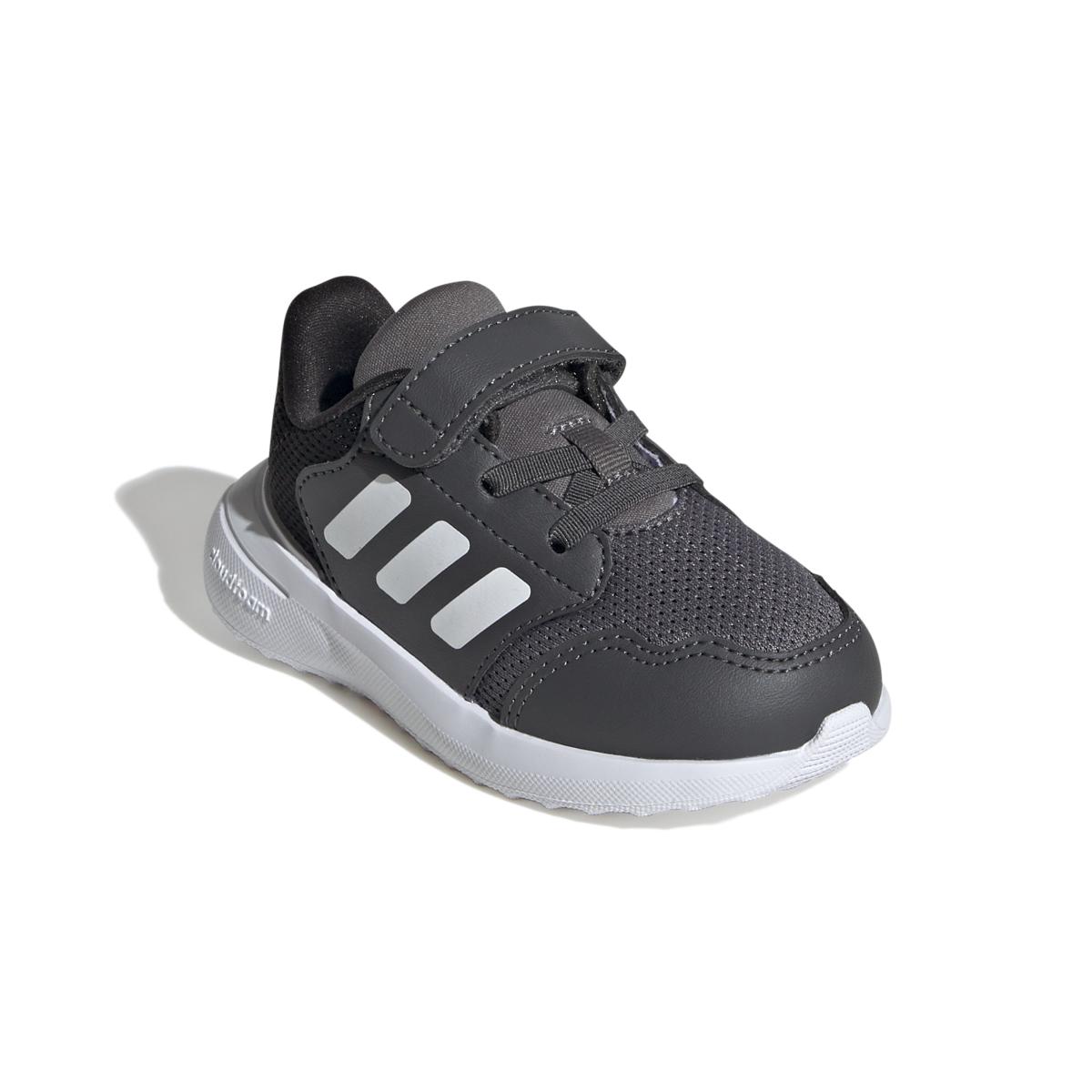 product/a/d/adidas_ie6013_6_footwear_photography_front_lateral_top_view_white.jpg
