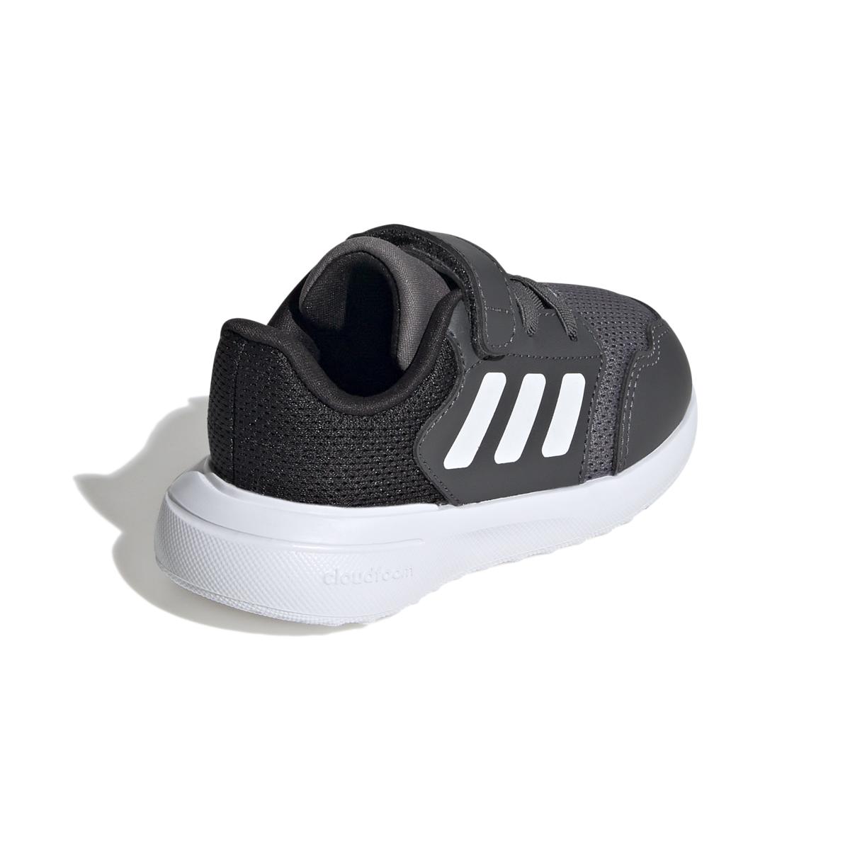 product/a/d/adidas_ie6013_7_footwear_photography_back_lateral_top_view_white.jpg