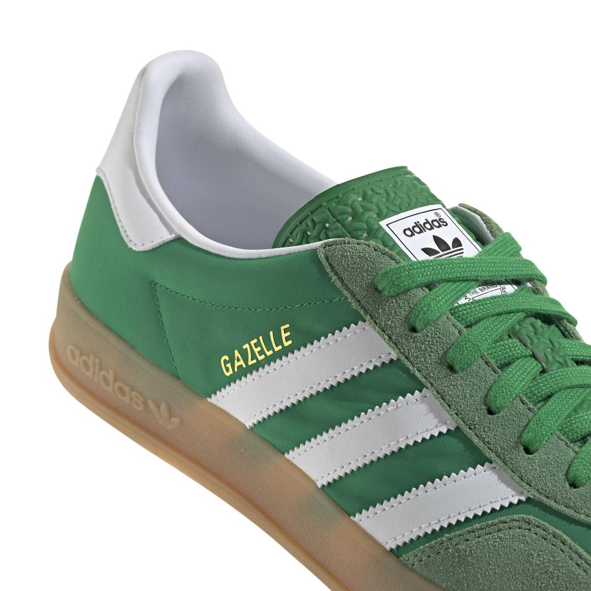 product/a/d/adidas_ie6605_9_footwear_photography_detail_view_2_white.jpg