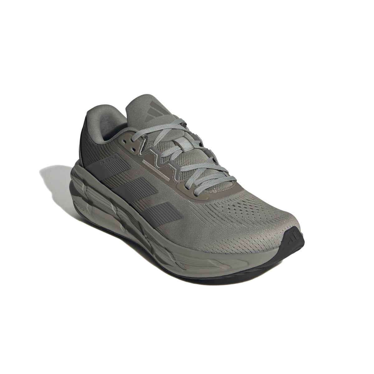 product/a/d/adidas_ie8182_6_footwear_photography_front_lateral_top_view_white.jpg