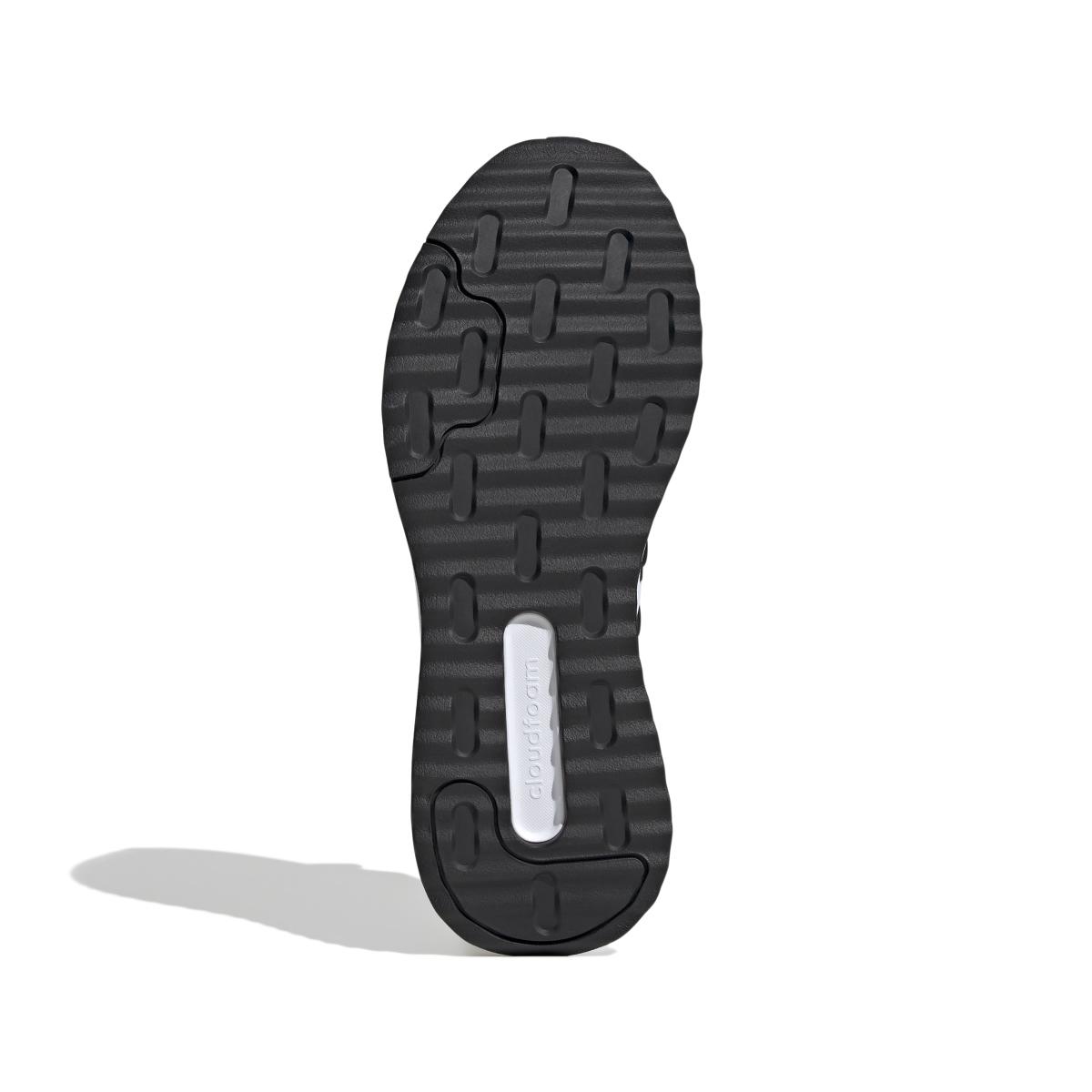 product/a/d/adidas_ie8473_4_footwear_photography_bottom_view_white-nw052424.jpg