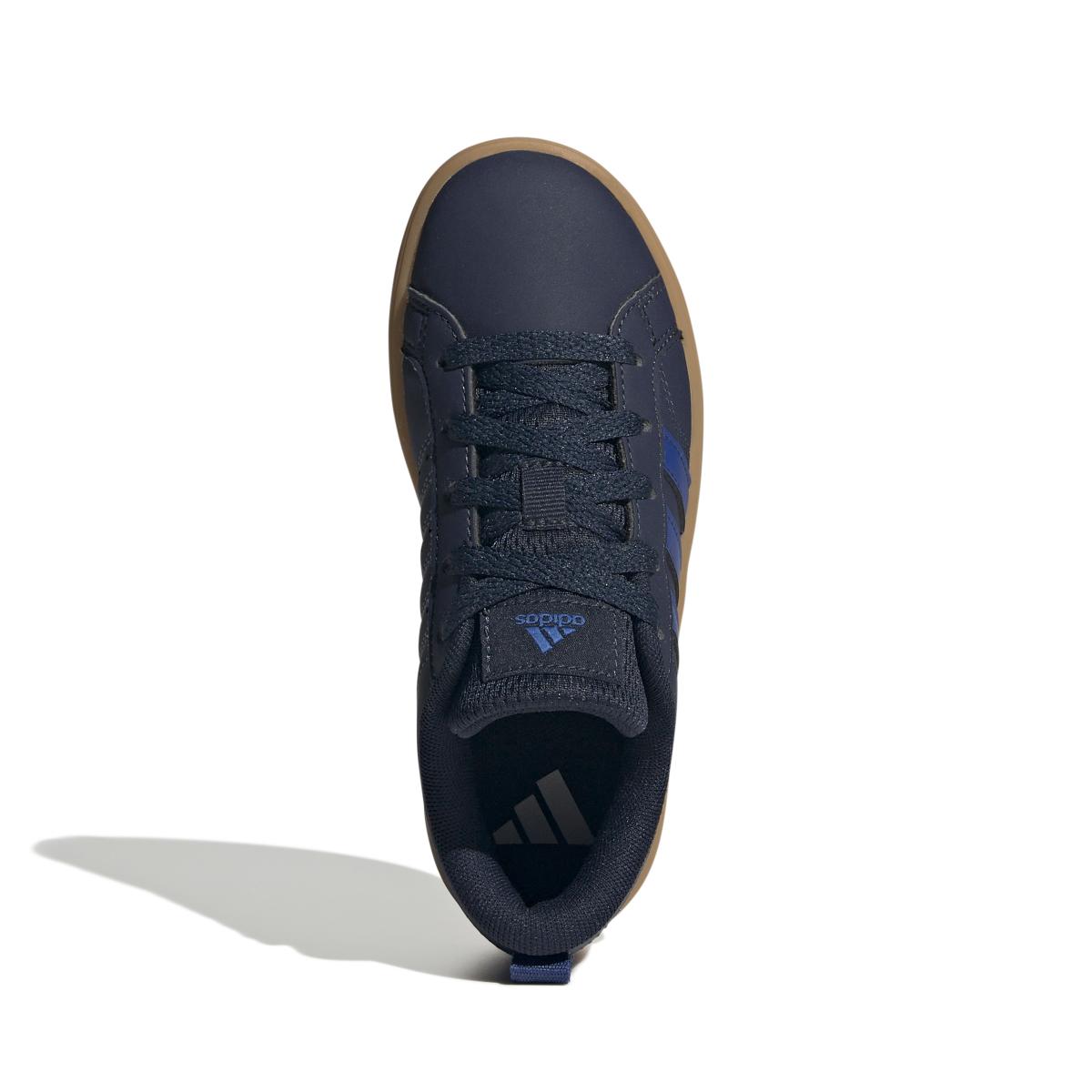 product/a/d/adidas_ie8884_3_footwear_photography_top_portrait_view_white.jpg