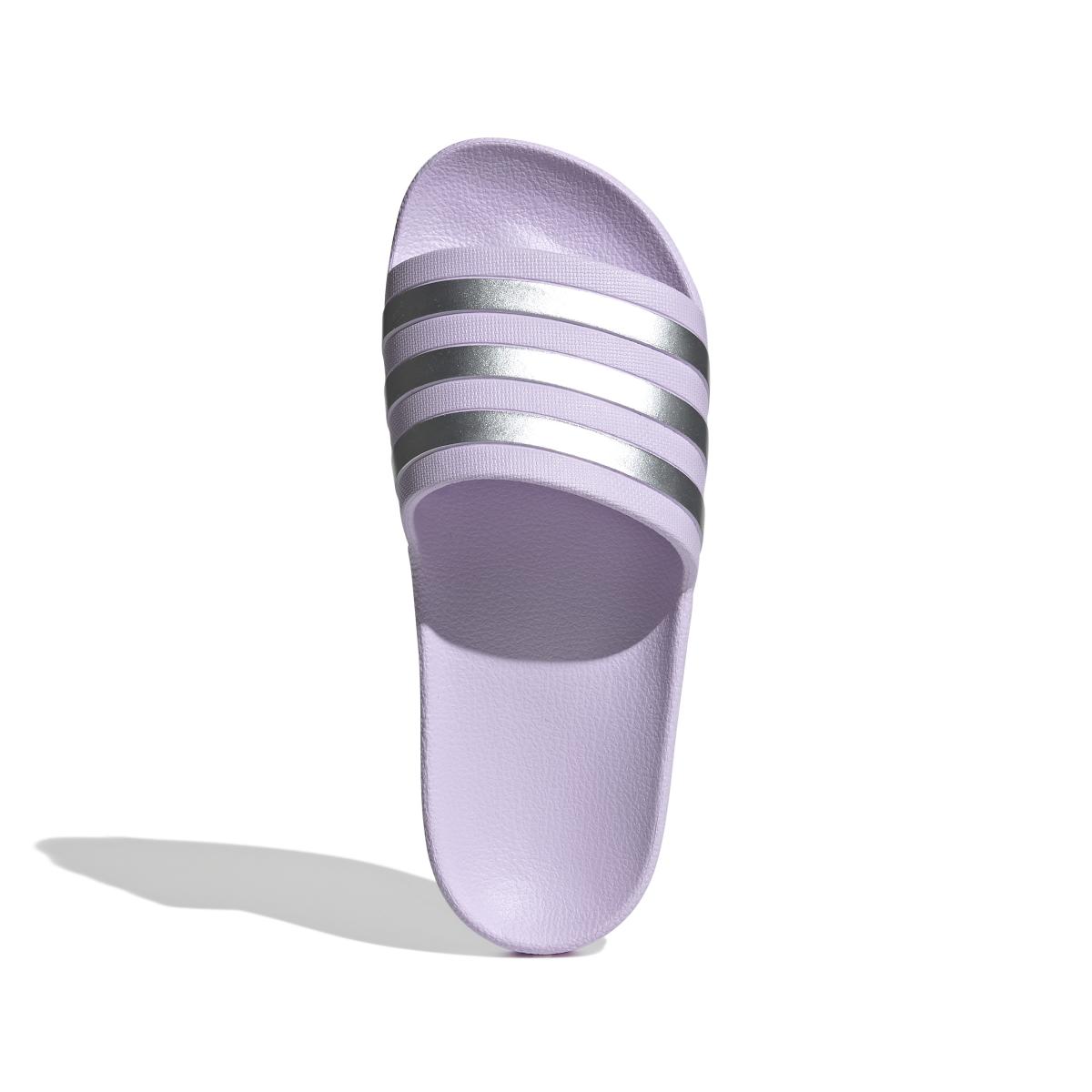 product/a/d/adidas_ie8920_3_footwear_photography_top_portrait_view_white.jpg