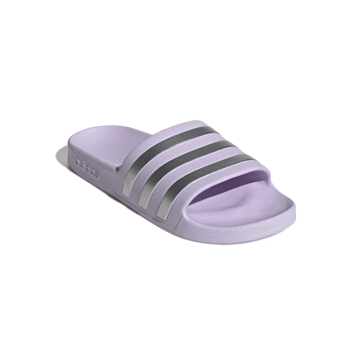 product/a/d/adidas_ie8920_6_footwear_photography_front_lateral_top_view_white.jpg