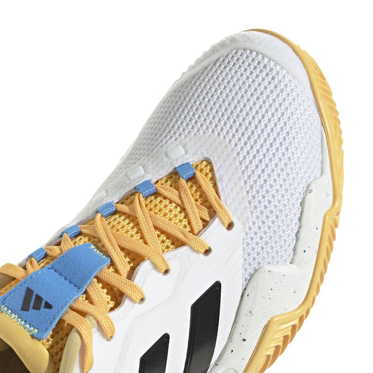 product/a/d/adidas_if0406_9_footwear_photography_detail_view_2_white.jpg