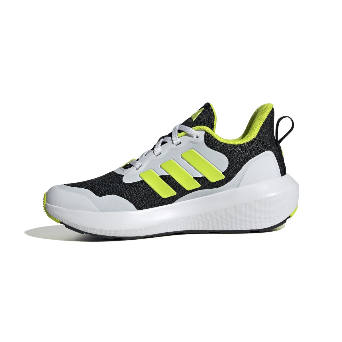 product/a/d/adidas_if4089_5_footwear_photography_side_medial_center_view_white.jpg