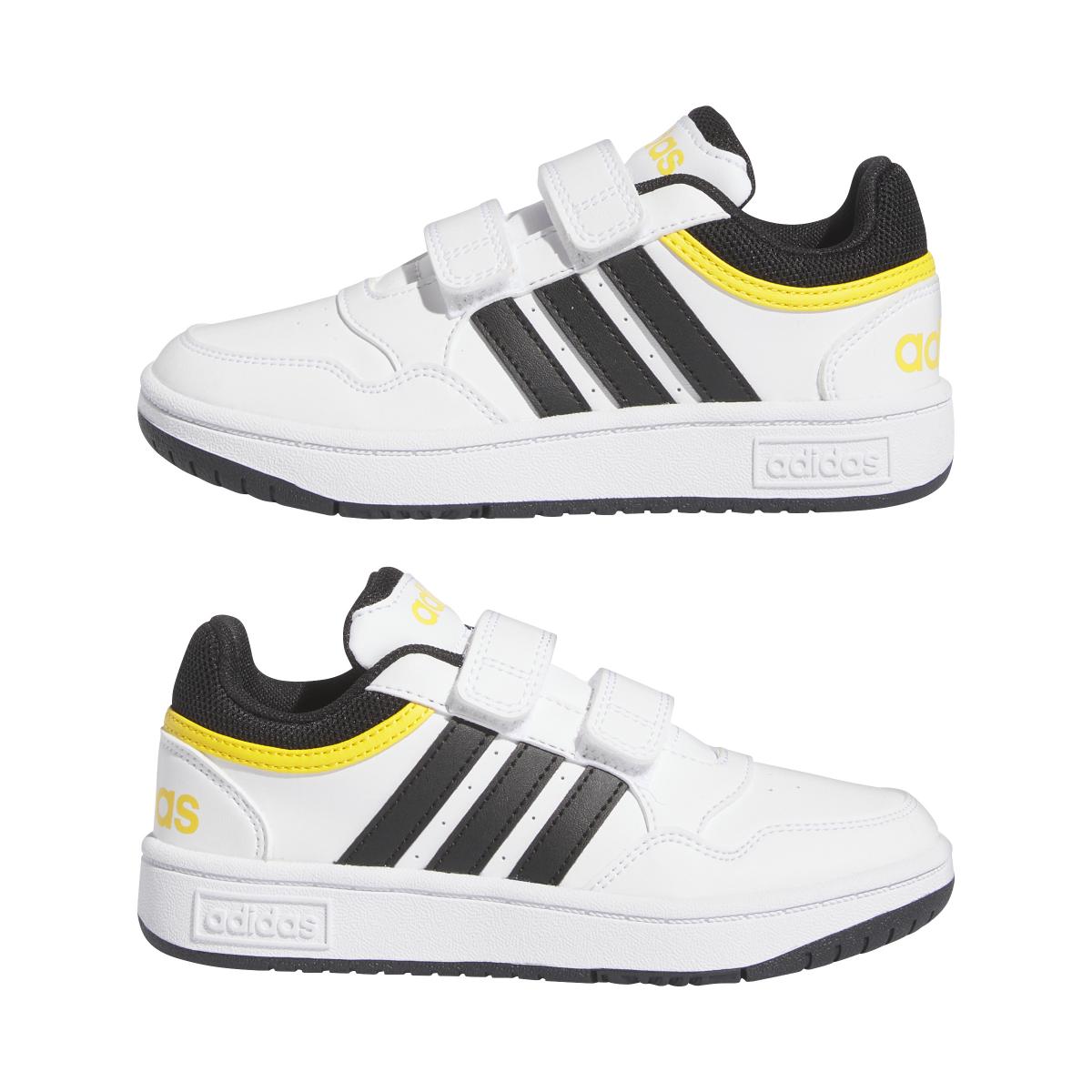 product/a/d/adidas_if5316_10_footwear_photography_mirrored_pair_view_white.jpg