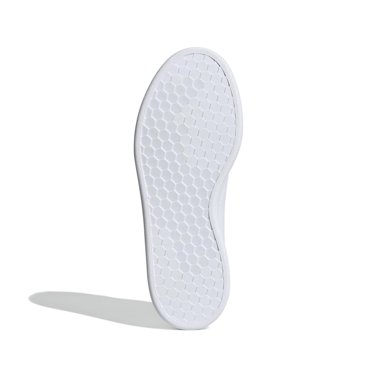 product/a/d/adidas_if6117_4_footwear_photography_bottom_view_white.jpg