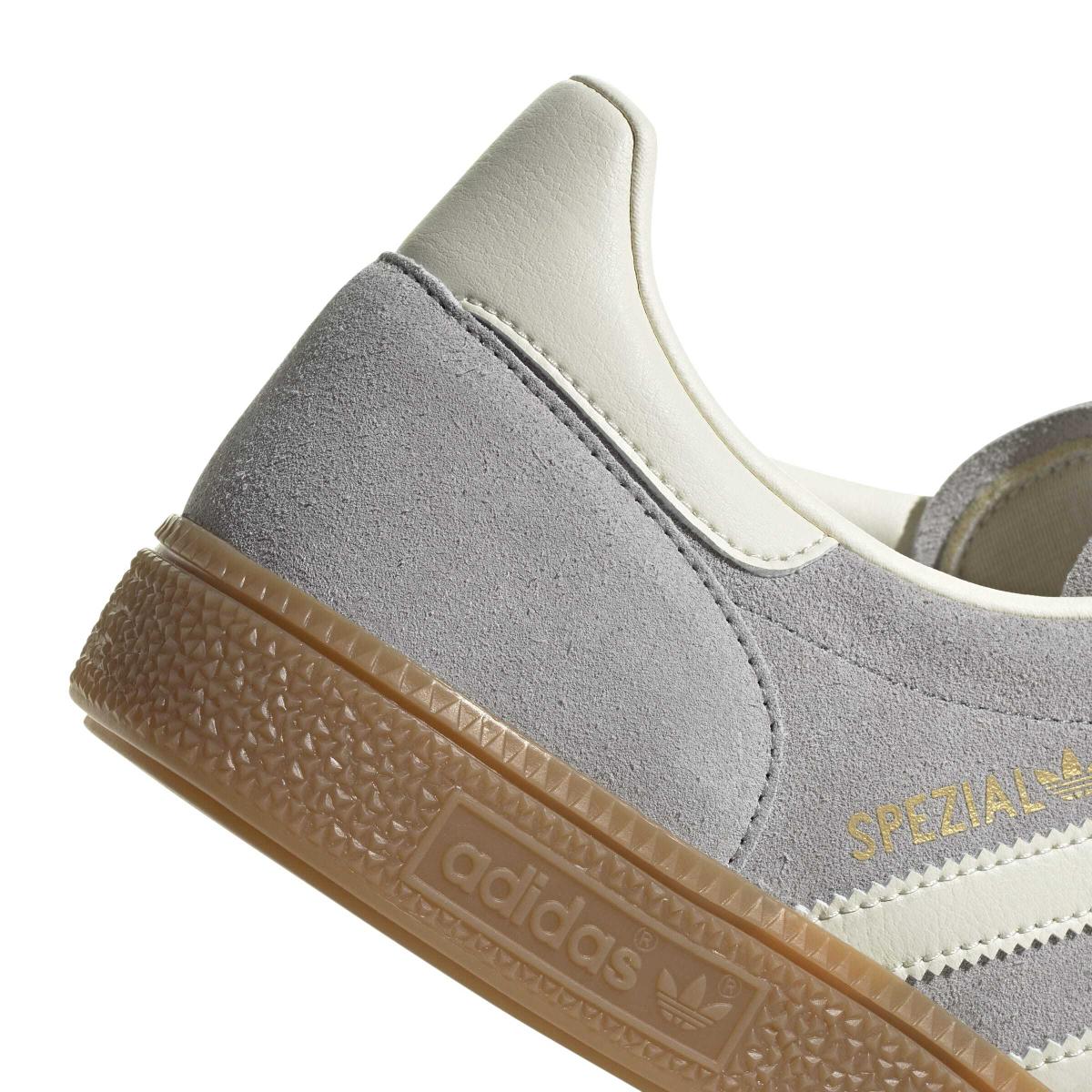 product/a/d/adidas_if7086_9_footwear_photography_detail_view_2_white.jpg
