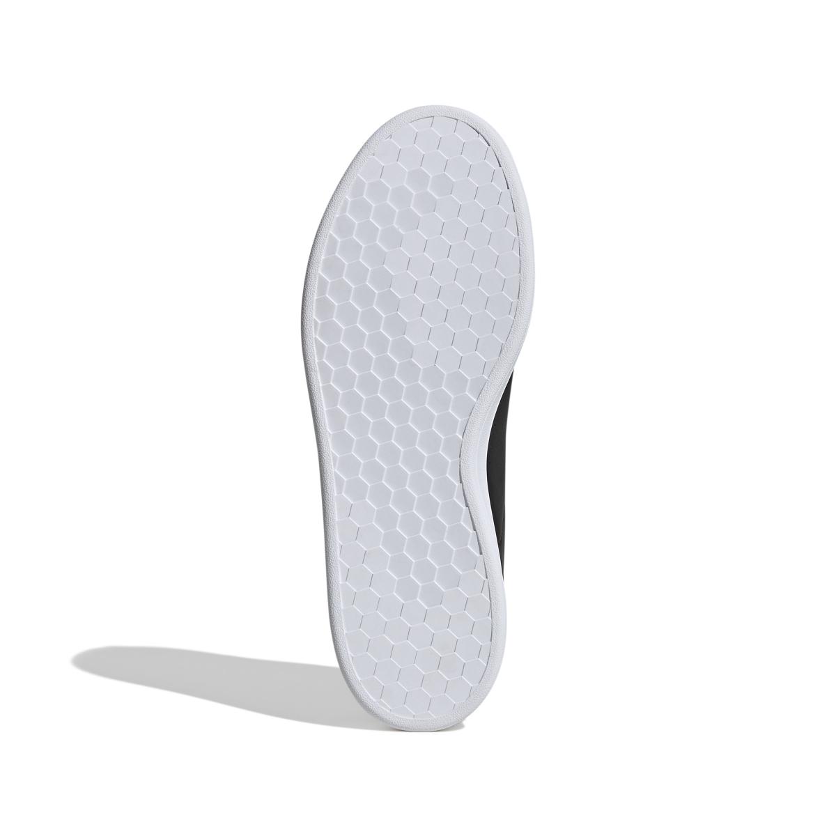 product/a/d/adidas_if9789_4_footwear_photography_bottom_view_white-nw110824.jpg