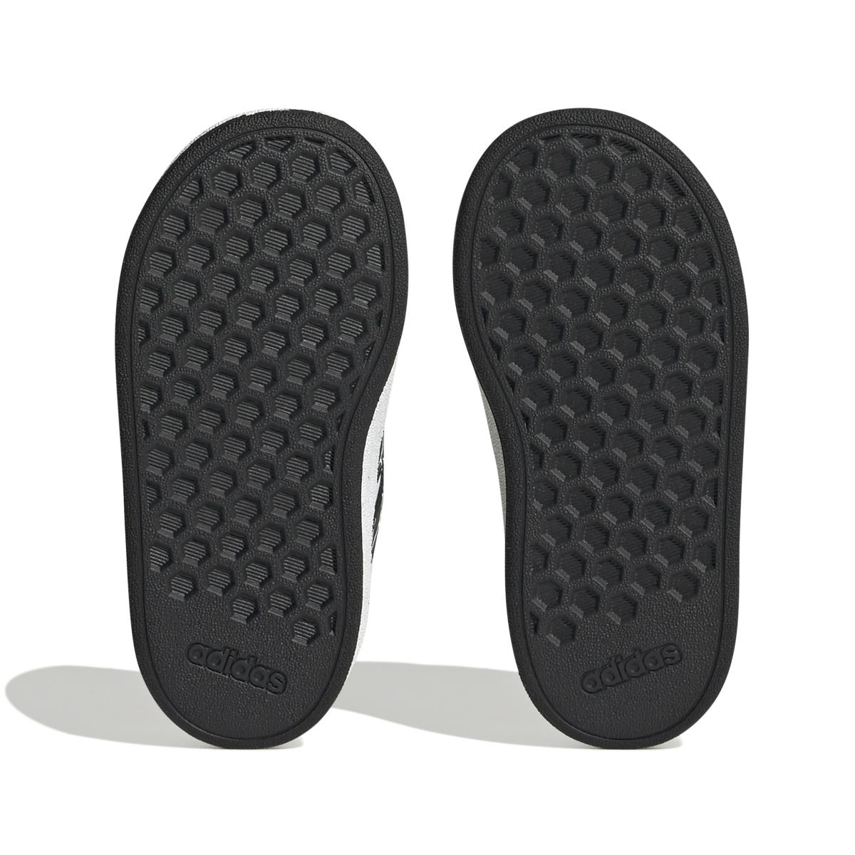 product/a/d/adidas_if9893_4_footwear_photography_bottom_view_white-030824x.jpg