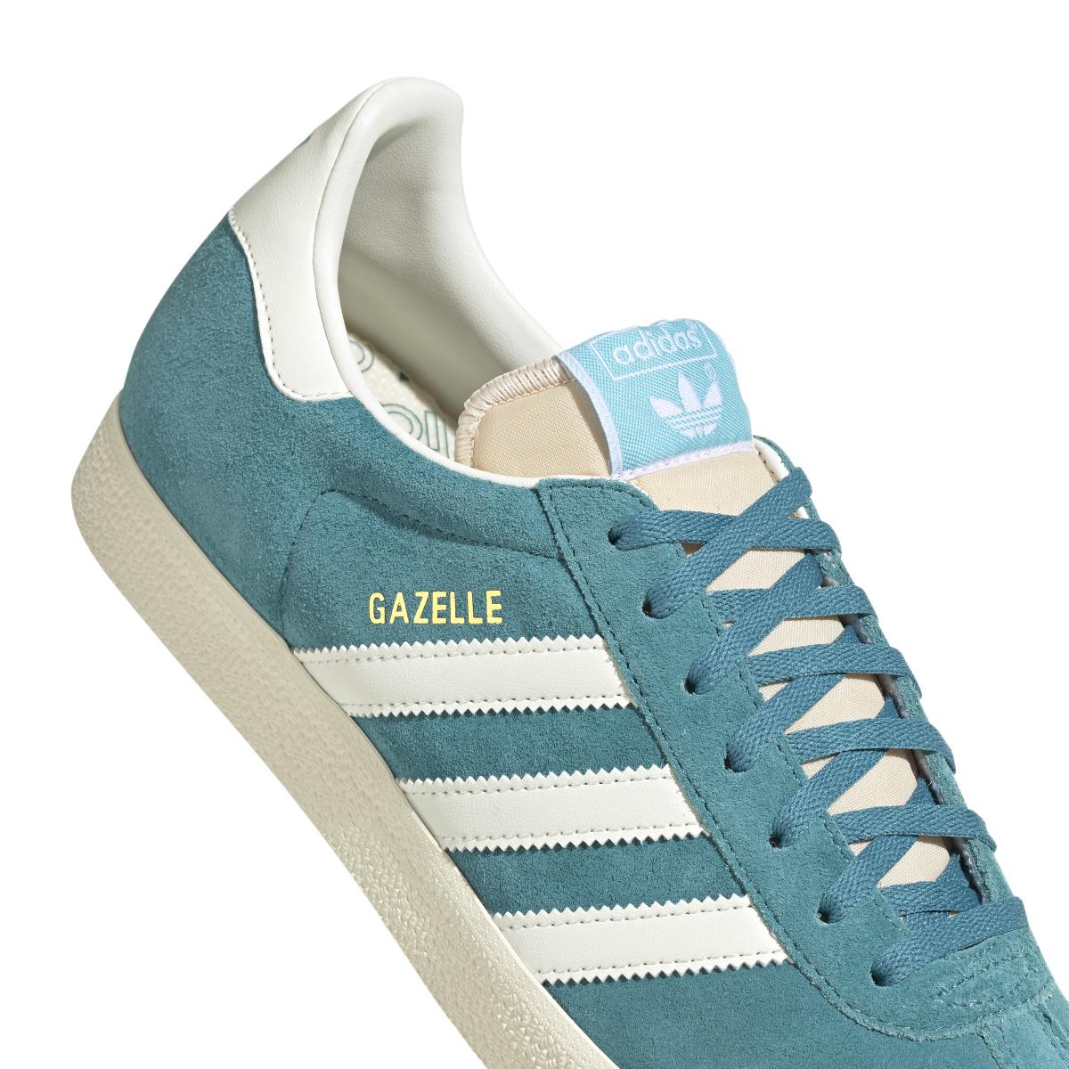 product/a/d/adidas_ig1061_8_footwear_photography_detail_view_1_white.jpg