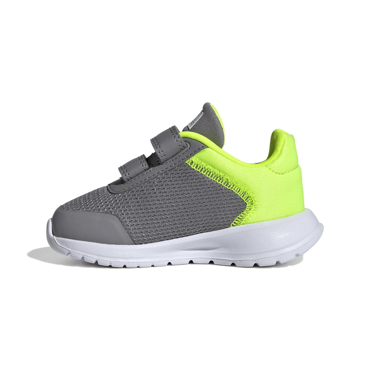 product/a/d/adidas_ig1149_5_footwear_photography_side_medial_center_view_white.jpg