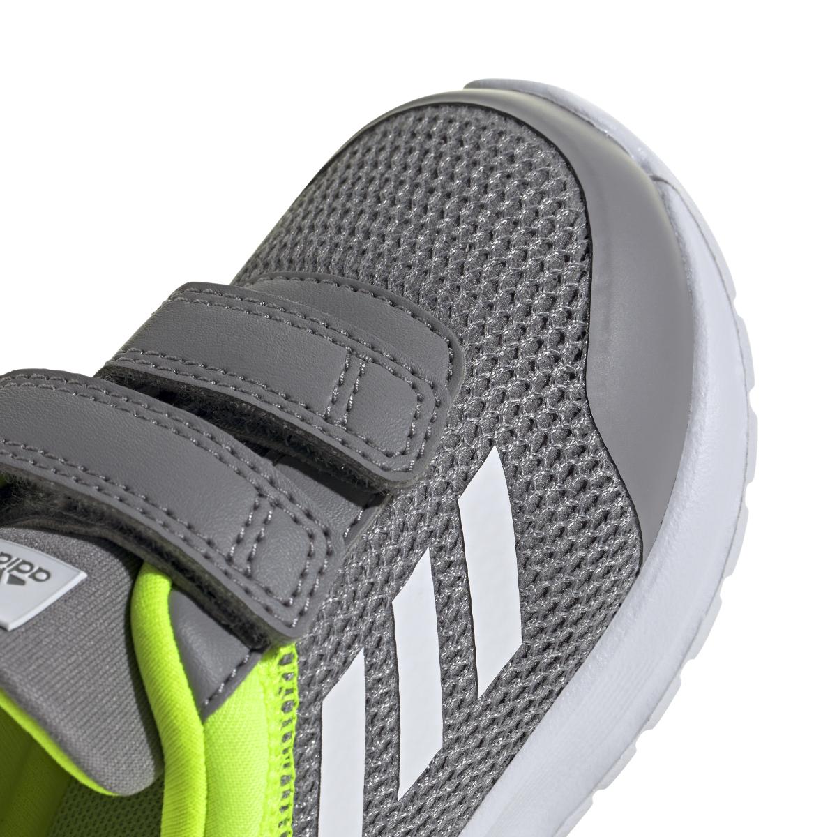 product/a/d/adidas_ig1149_9_footwear_photography_detail_view_2_white.jpg