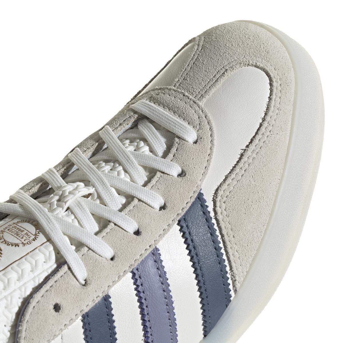 product/a/d/adidas_ig1643_8_footwear_photography_detail_view_1_white.jpg