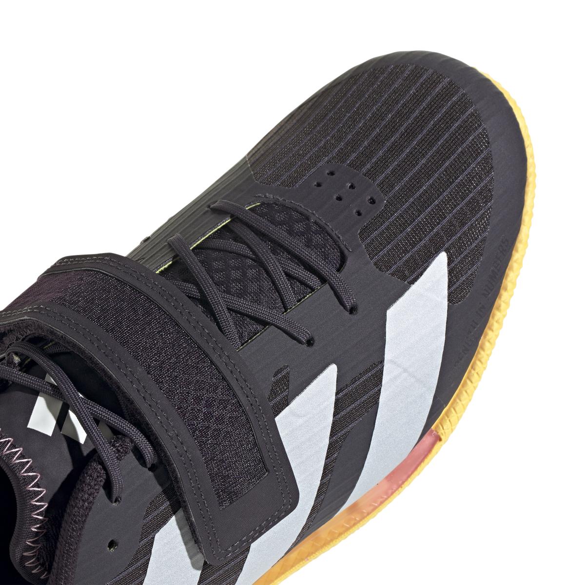 product/a/d/adidas_ig1773_9_footwear_photography_detail_view_2_white.jpg