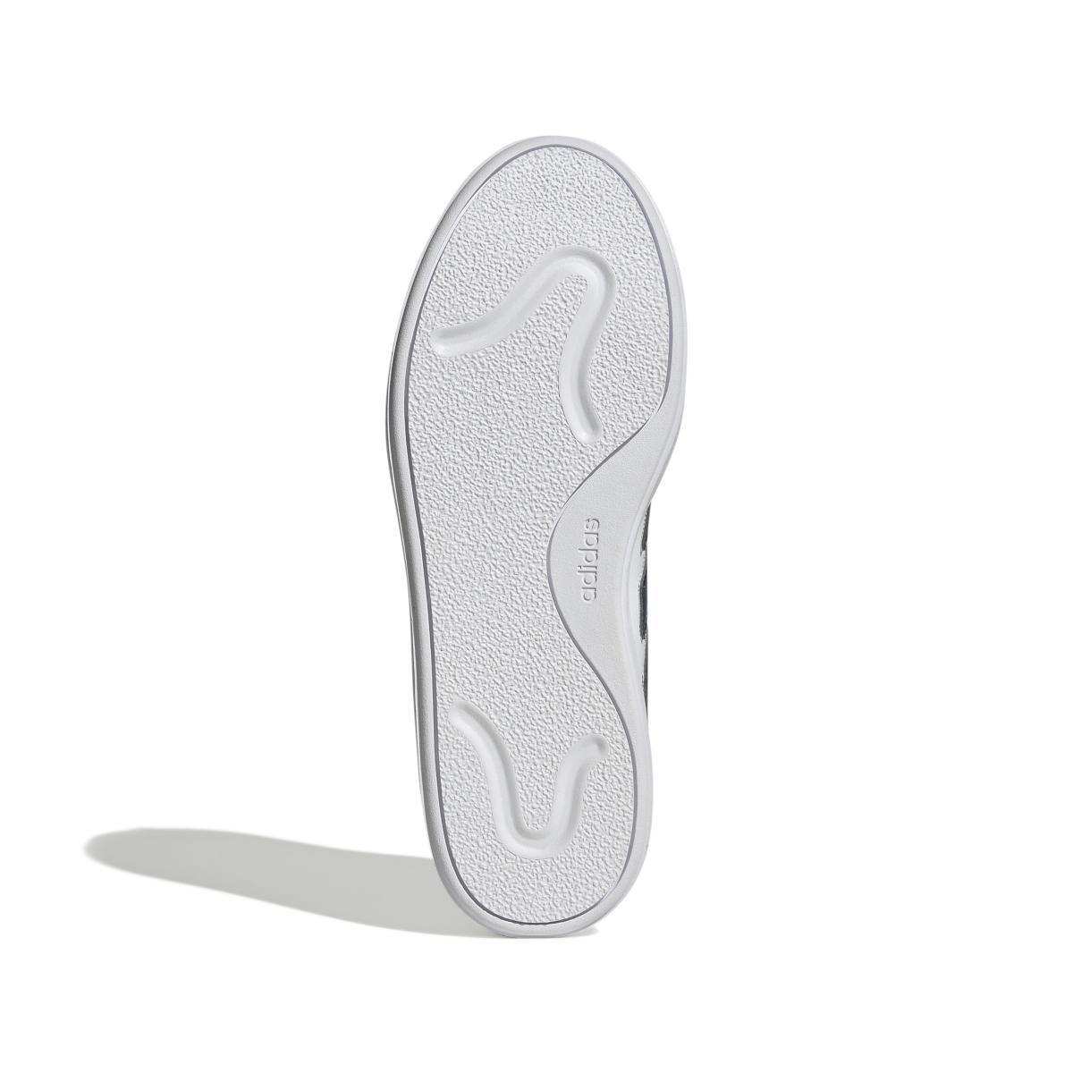 product/a/d/adidas_ig6862_4_footwear_photography_bottom_view_white.jpg