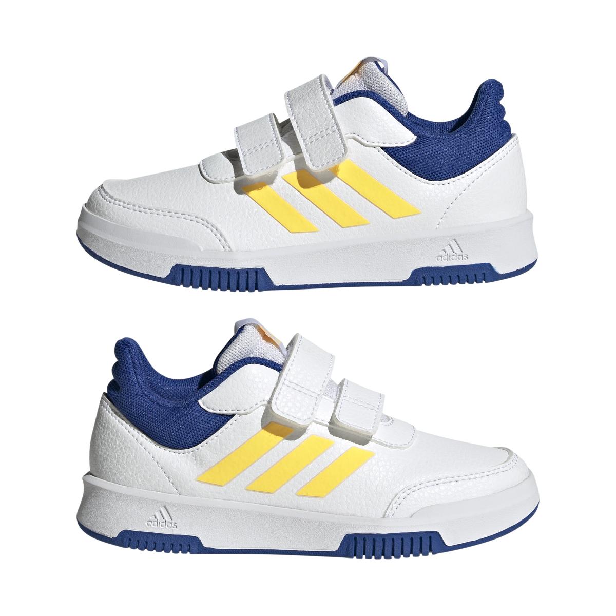 product/a/d/adidas_ig8581_10_footwear_photography_mirrored_pair_view_white.jpg