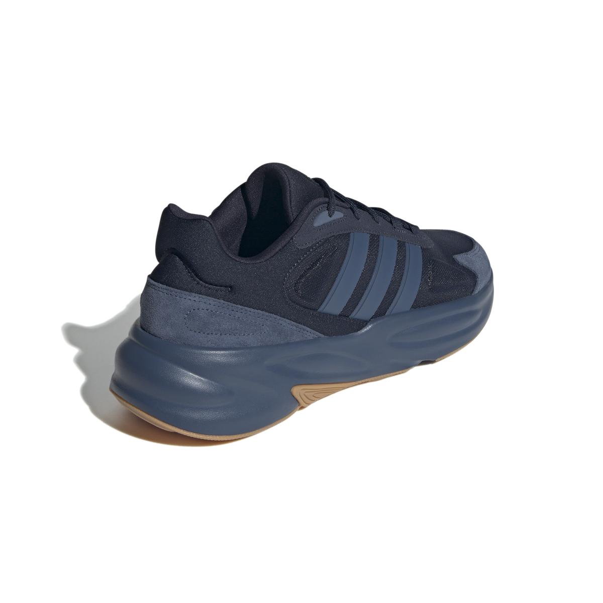 product/a/d/adidas_ig8797_7_footwear_photography_back_lateral_top_view_white.jpg