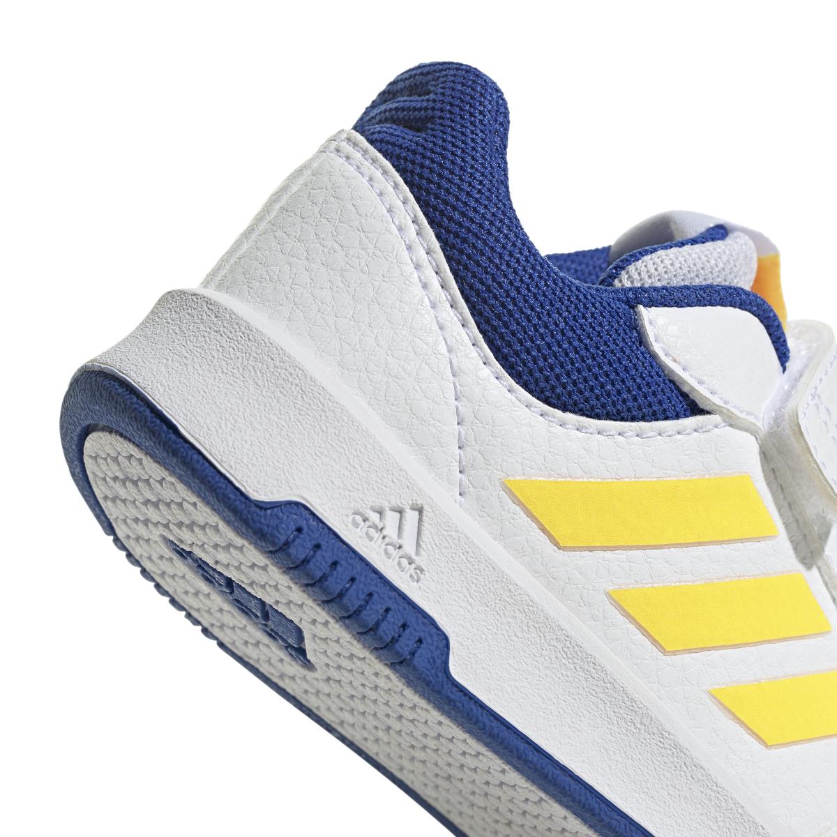 product/a/d/adidas_ig8801_8_footwear_photography_detail_view_1_white.jpg