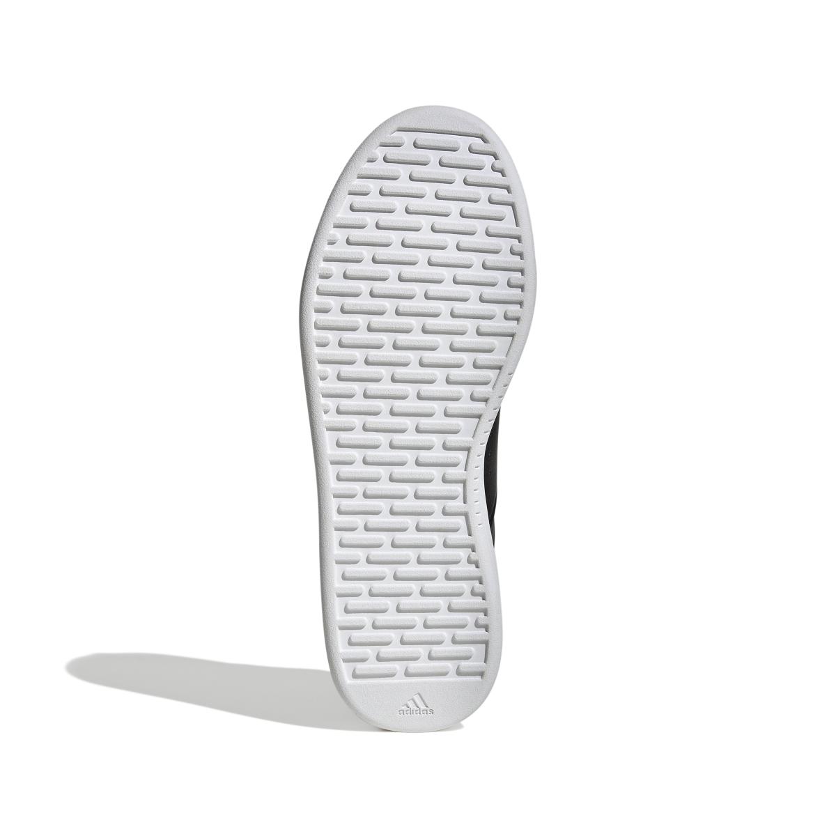 product/a/d/adidas_ig9846_4_footwear_photography_bottom_view_white.jpg