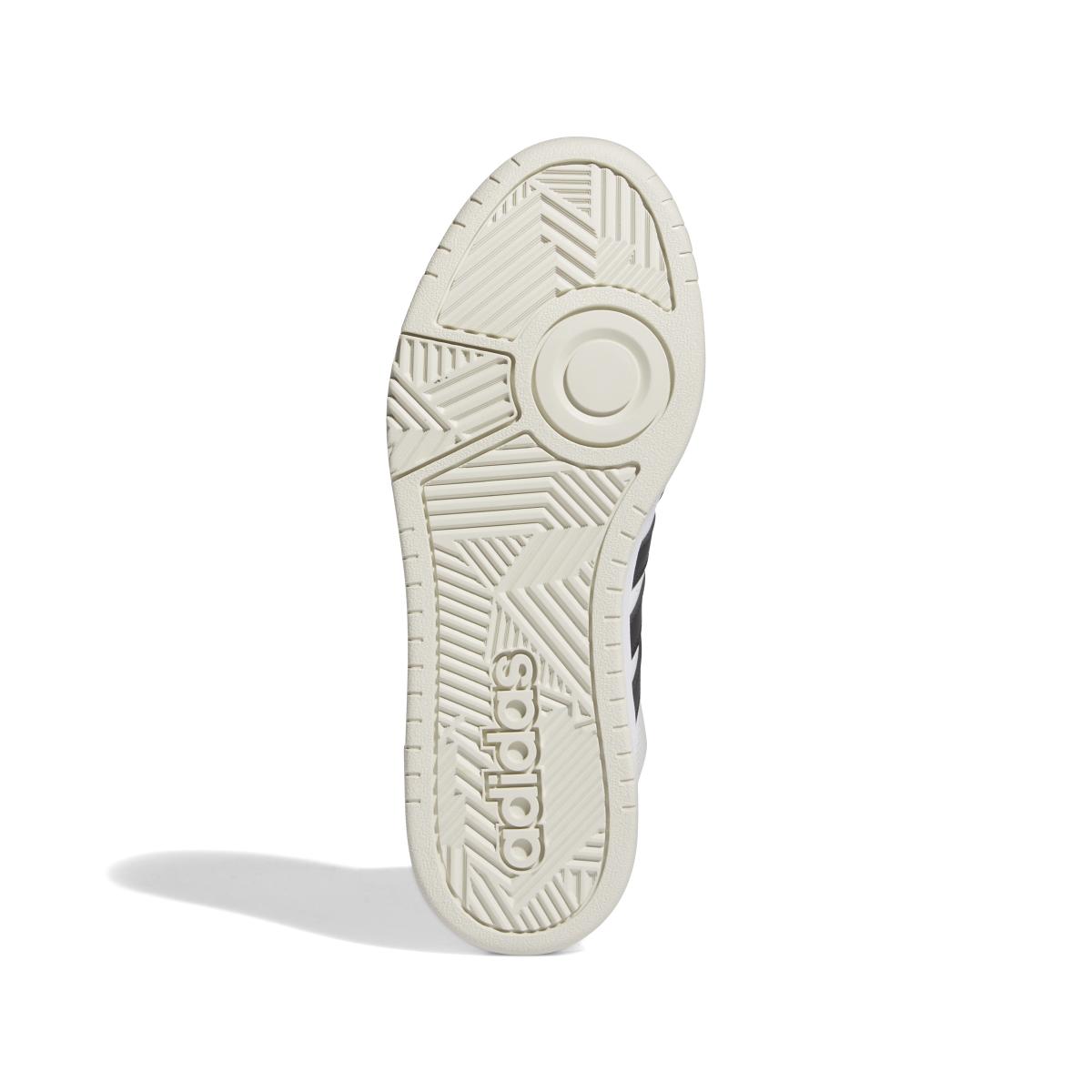 product/a/d/adidas_ih0157_4_footwear_photography_bottom_view_white.jpg