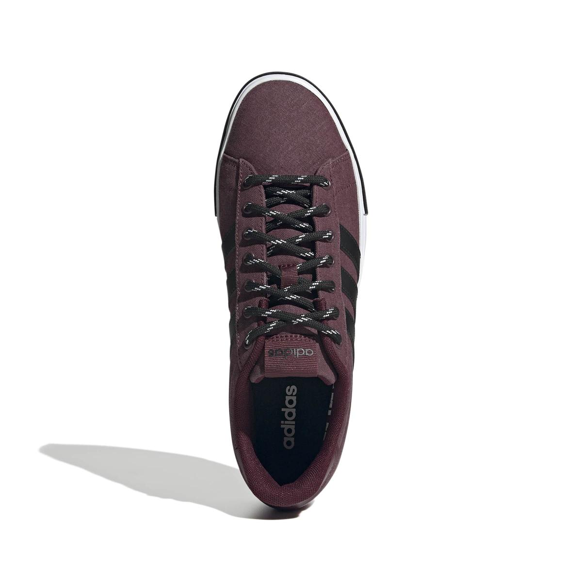 product/a/d/adidas_ih0316_3_footwear_photography_top_portrait_view_white-nw091625.jpg